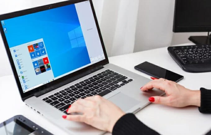 Best Laptops for Students in Pakistan
